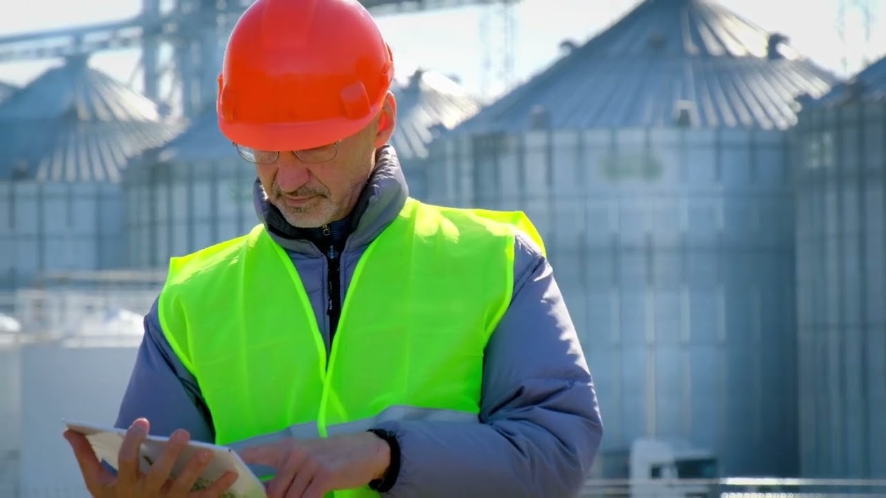 Commercial | Wolf Carbon Solutions | Voiceover by Anne Cloud